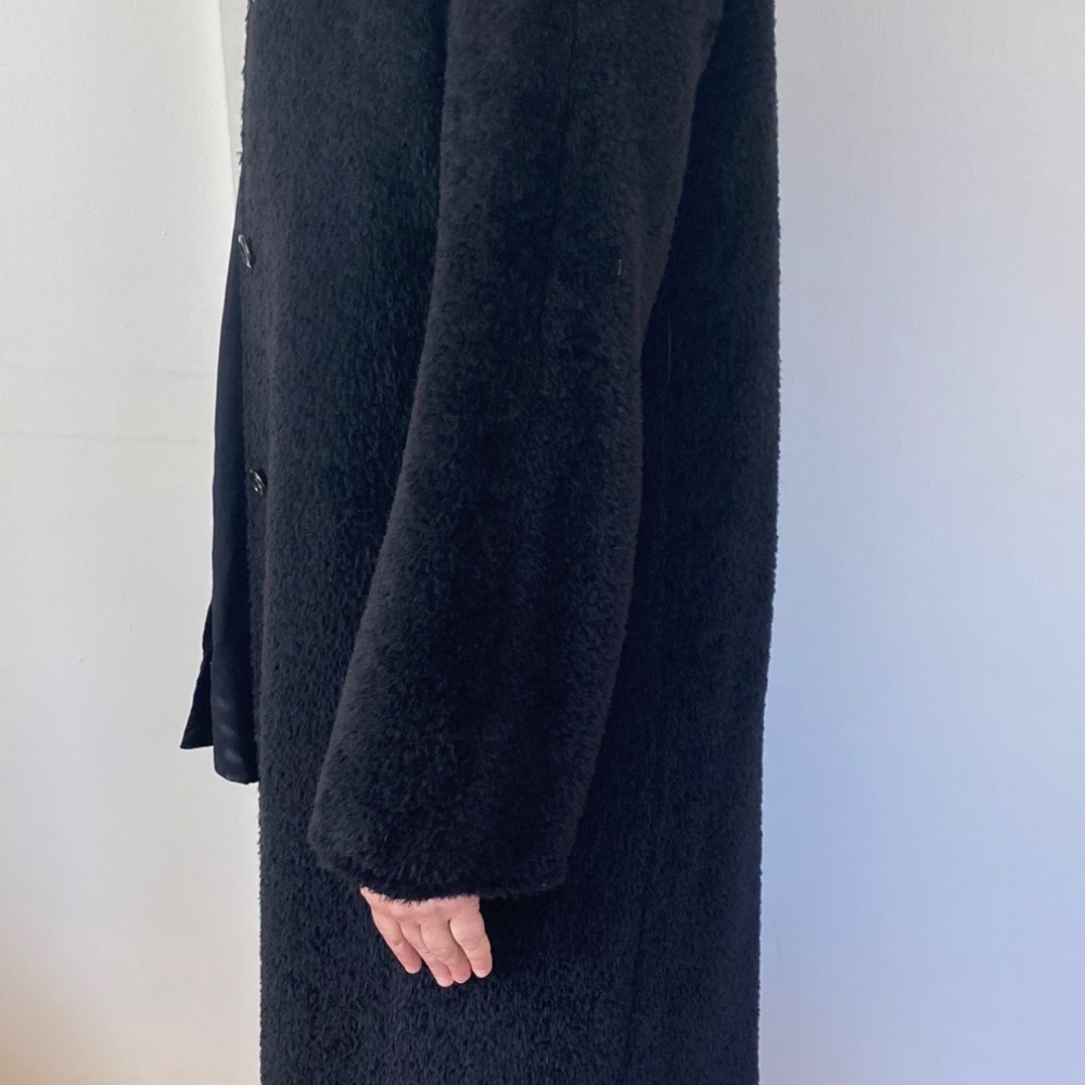 MAX MARA Luxurious Alpaca Faux Fur Coat - Picture 6 of 9
